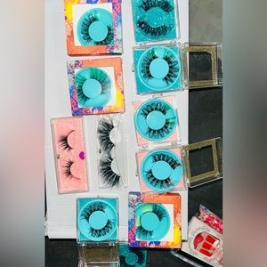 colored lashes !! message me to see what colors i have available